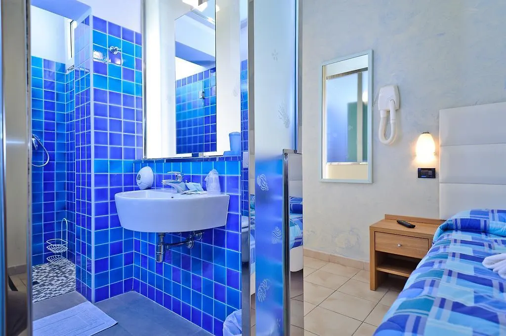 Hotel Vannucci Ρίμινι 3*,