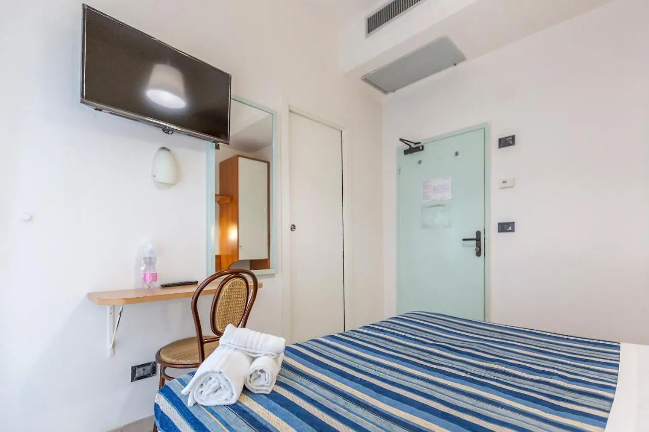 Hotel Vannucci Ρίμινι 3*,